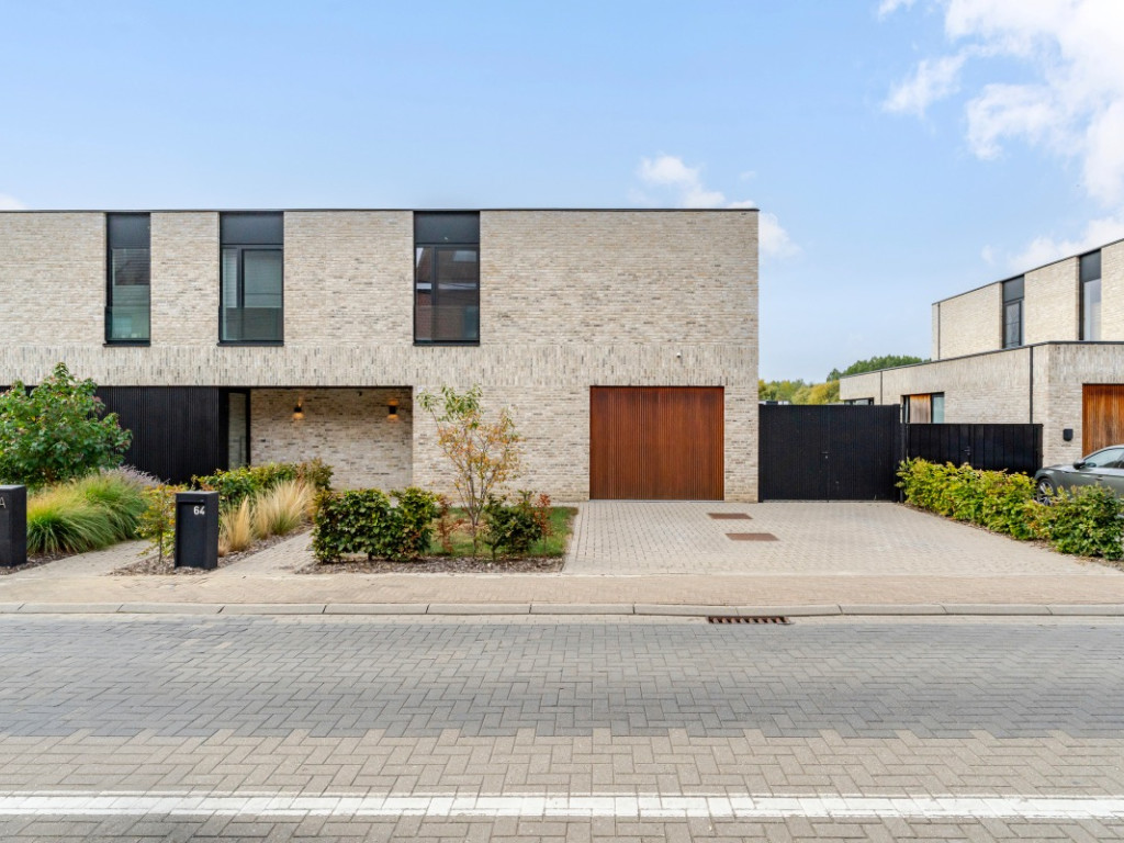 Dorpsstraat - 64 - - 3078