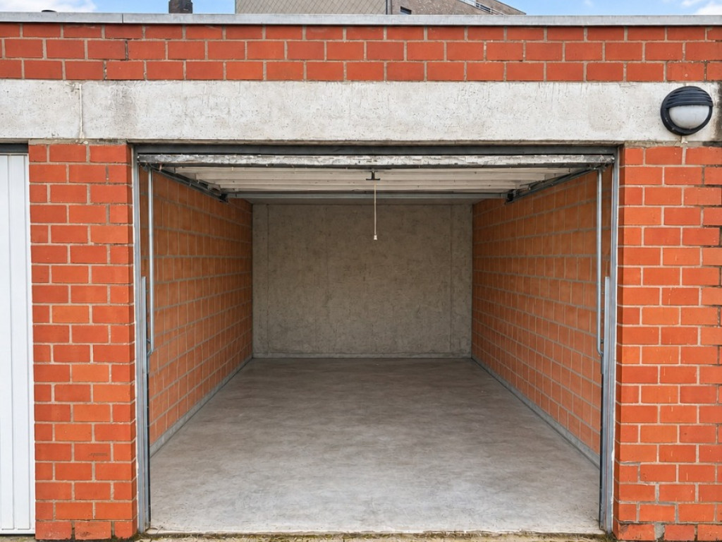Gitsestraat - 10+ G6 - - 8800