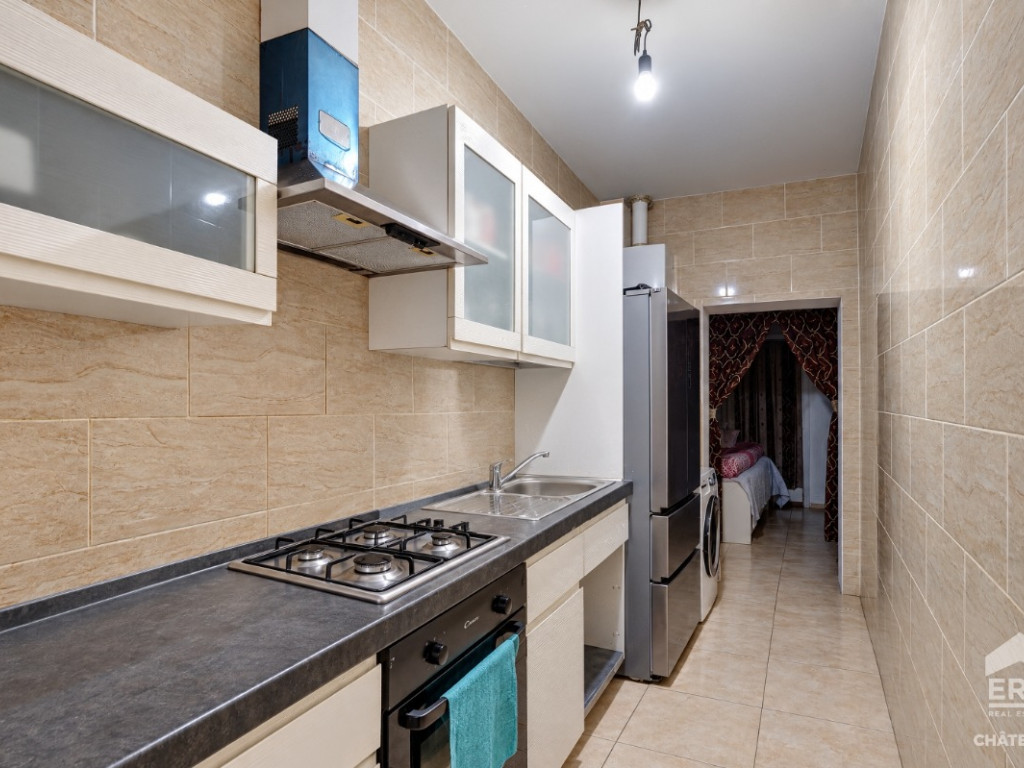 Rue Traversière - 66 - - 1210
