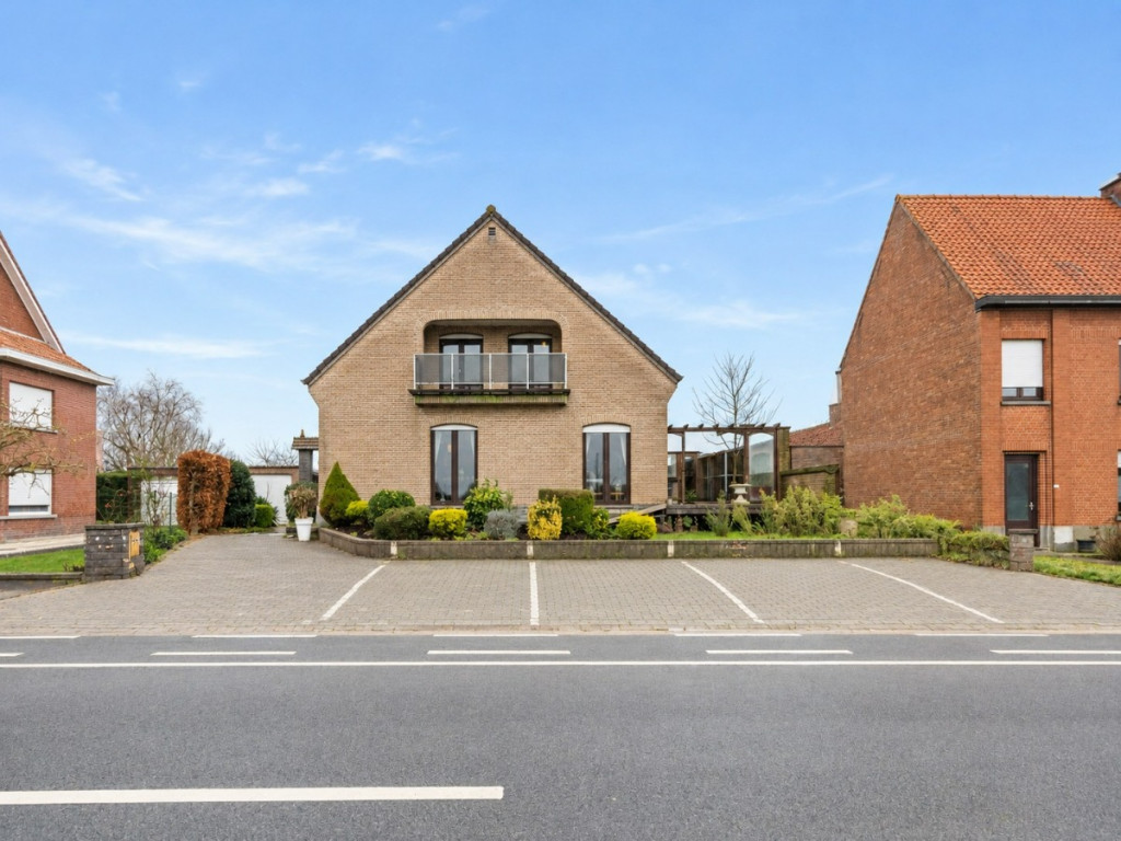 Statiestraat - 117 - - 8720