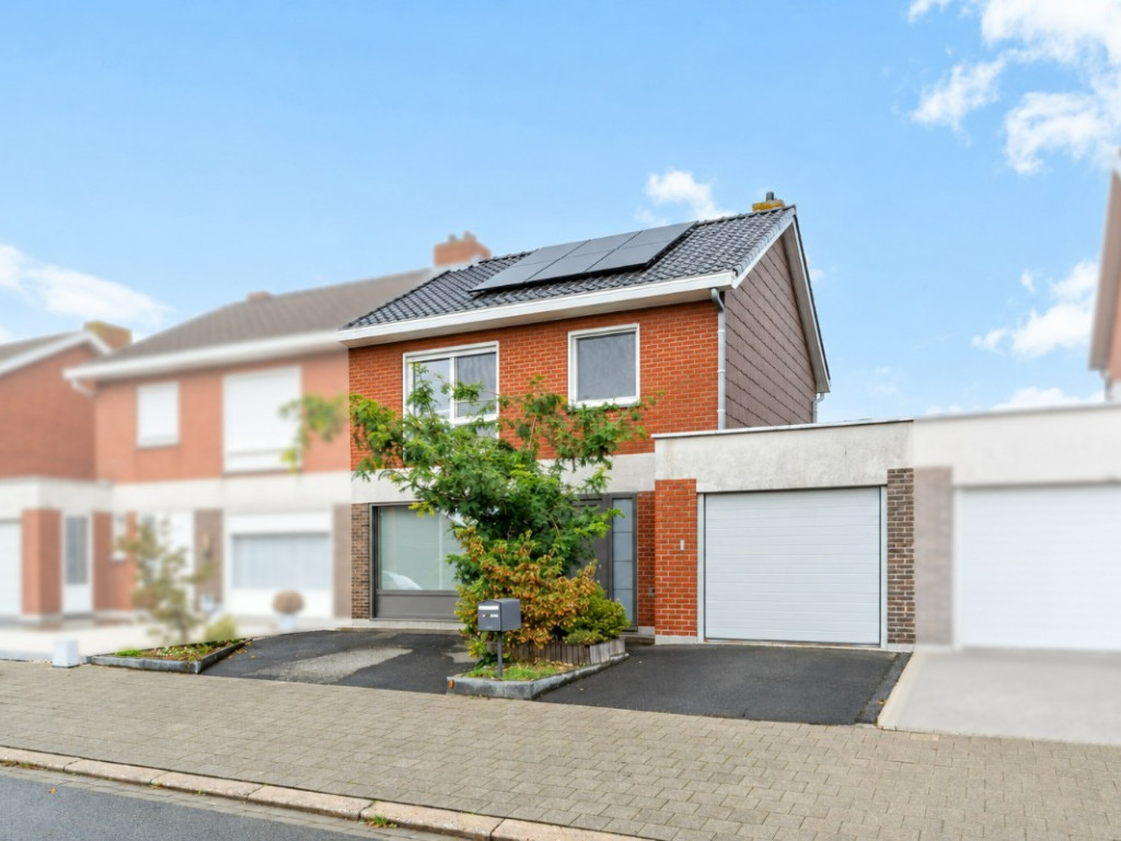 Limnanderstraat - 11 - - 8780
