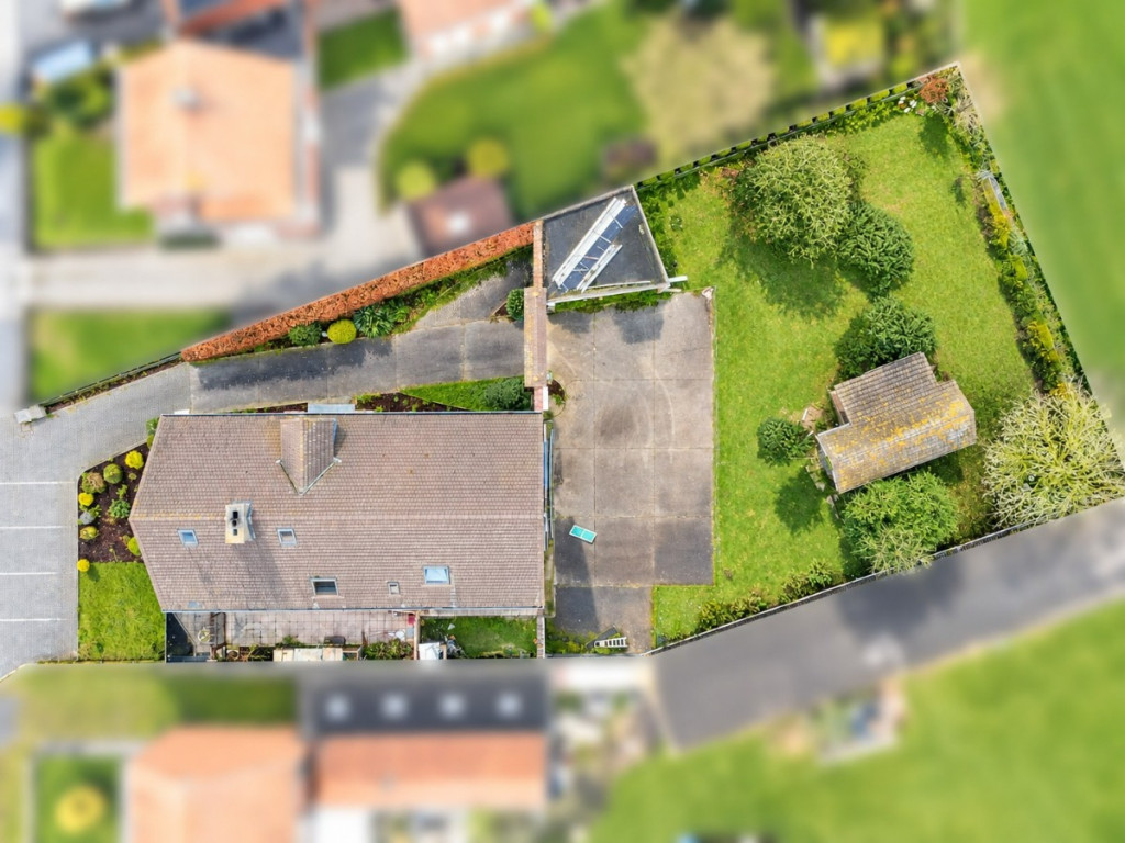 Statiestraat - 117 - - 8720