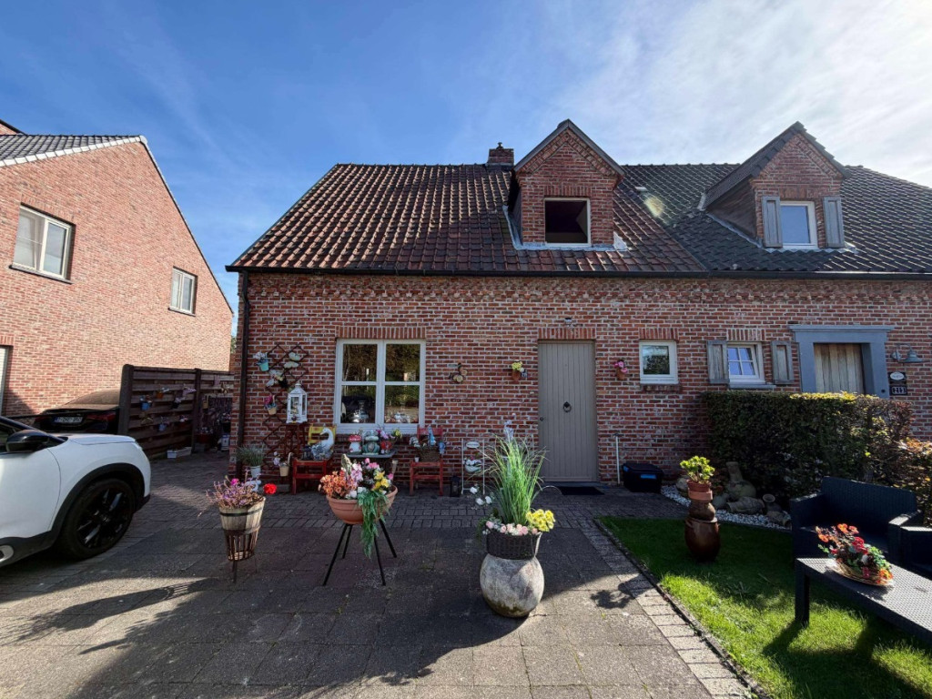 Steenweg op Ravels - 215 - - 2360