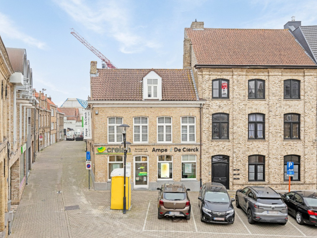 Houtmarkt - 4 - - 8630