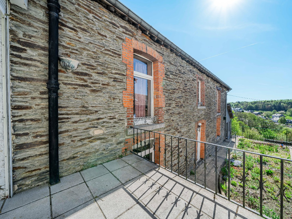 Rue Lucien burnotte - 44 - - 6840