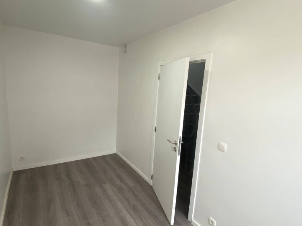 rue Louis Formatin - 3 - - 4860