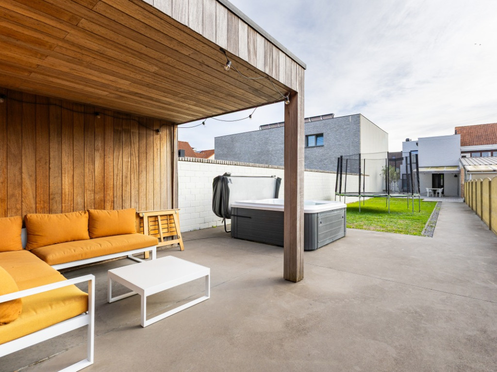 Veurnestraat - 77 - - 8660