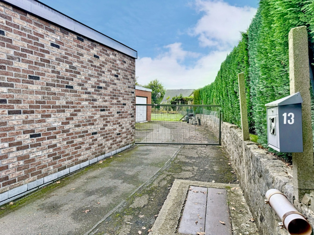 Rue de Waroux - 13 - - 4340