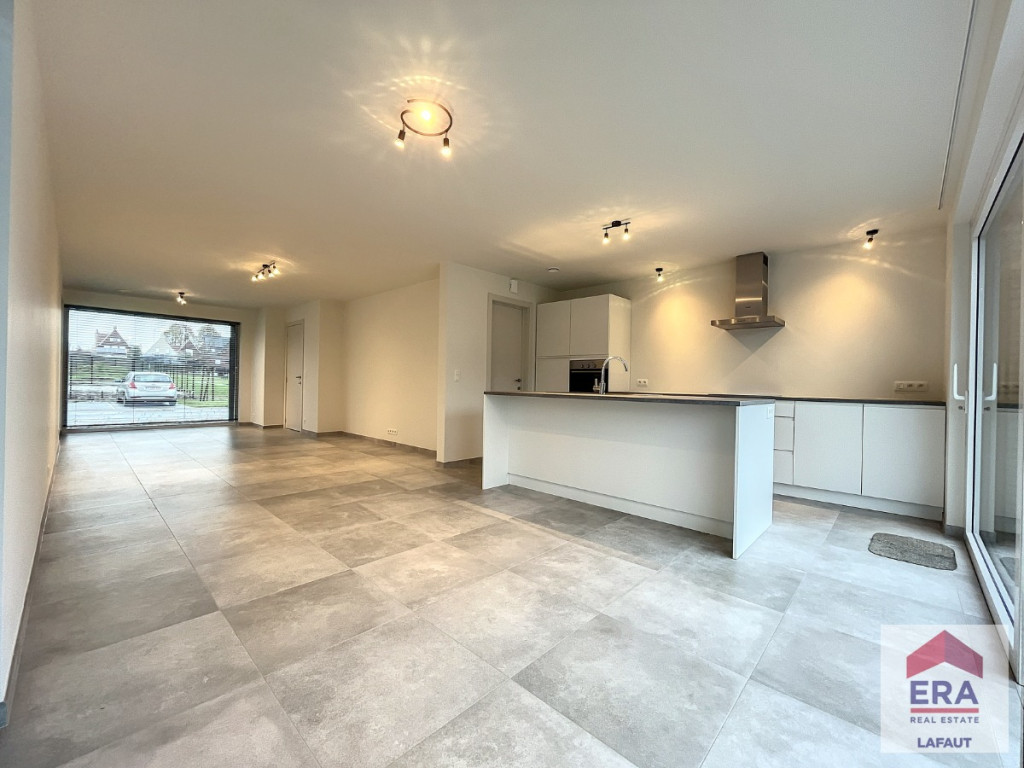 Azalealaan - 53 - - 8700