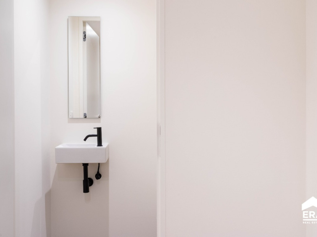 Basculestraat - 42 - - 2.08 - 8900