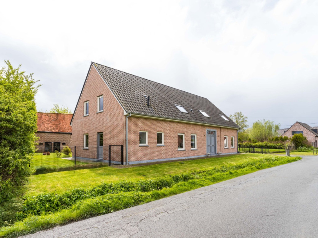 Rozebeeksestraat - 122 - - 8860