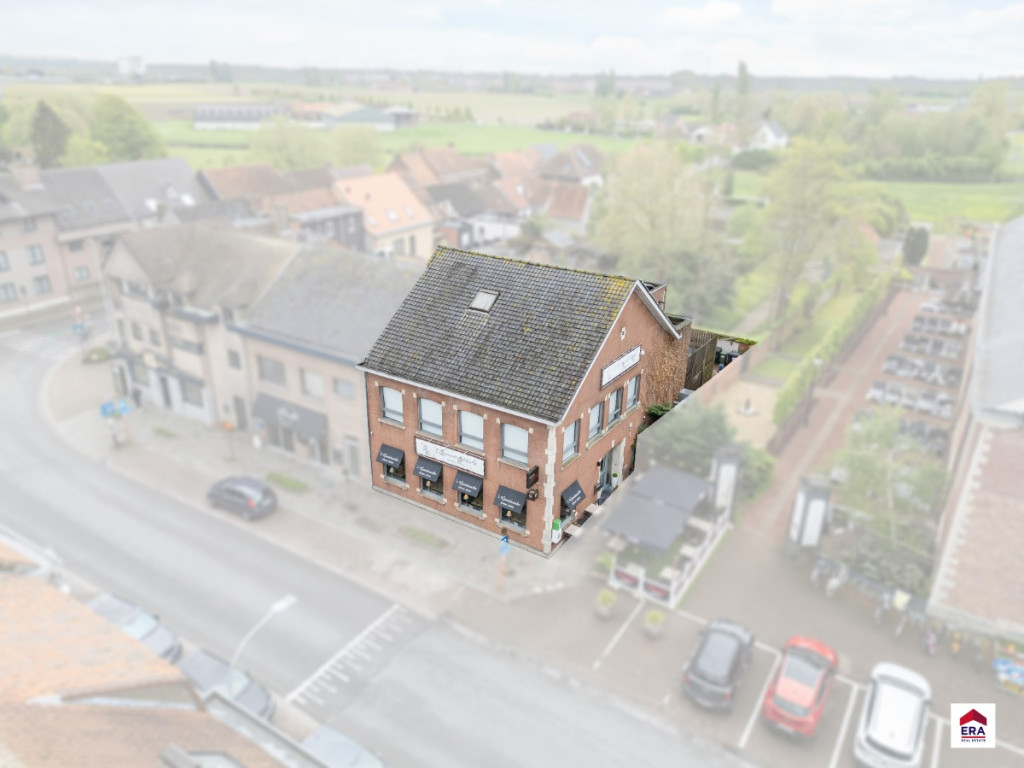 Wapenplaats - 8 - - 8720