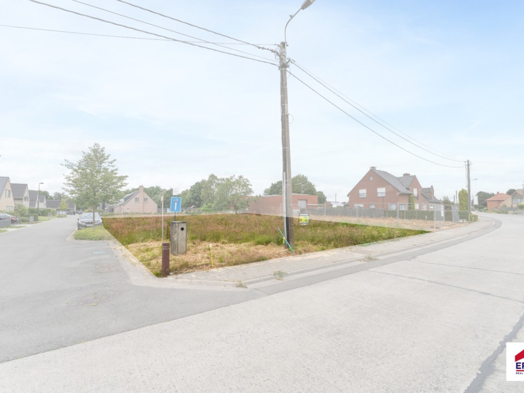 Veldstraat - 83 - - 8780