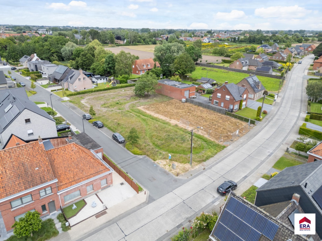 Veldstraat - 83 - - 8780