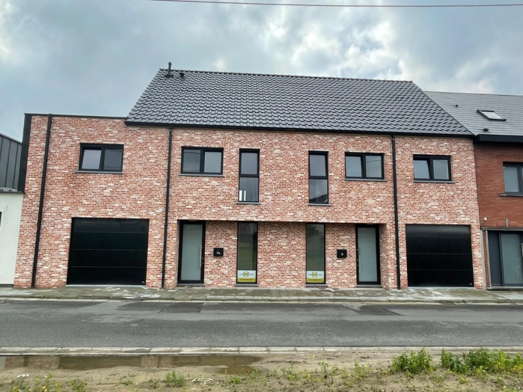 Pastoor Christiaensstraat - 8 - A - 1 - 9290
