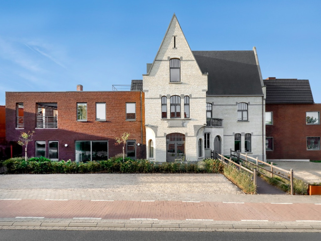Stationstraat - 79 - - 2.01 - 8890