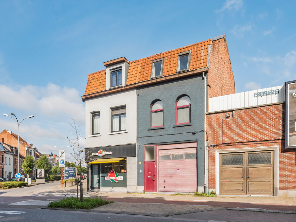 Antwerpse Steenweg - 150 - bus 2 - 9100