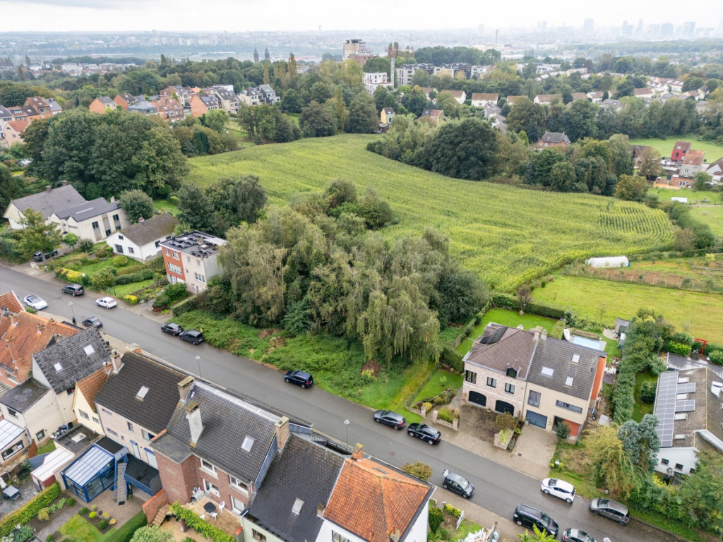 Trassersweg - 84 - - 1800