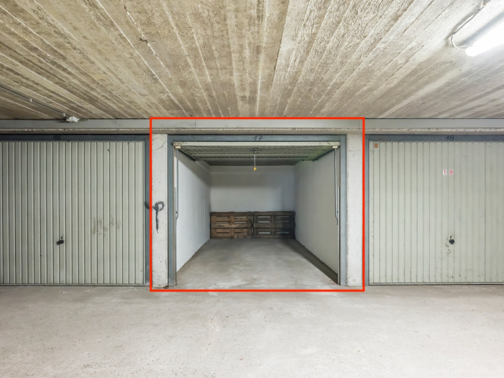 Ciamberlanidreef (staanplaats nr.17) - 66 - - 9120
