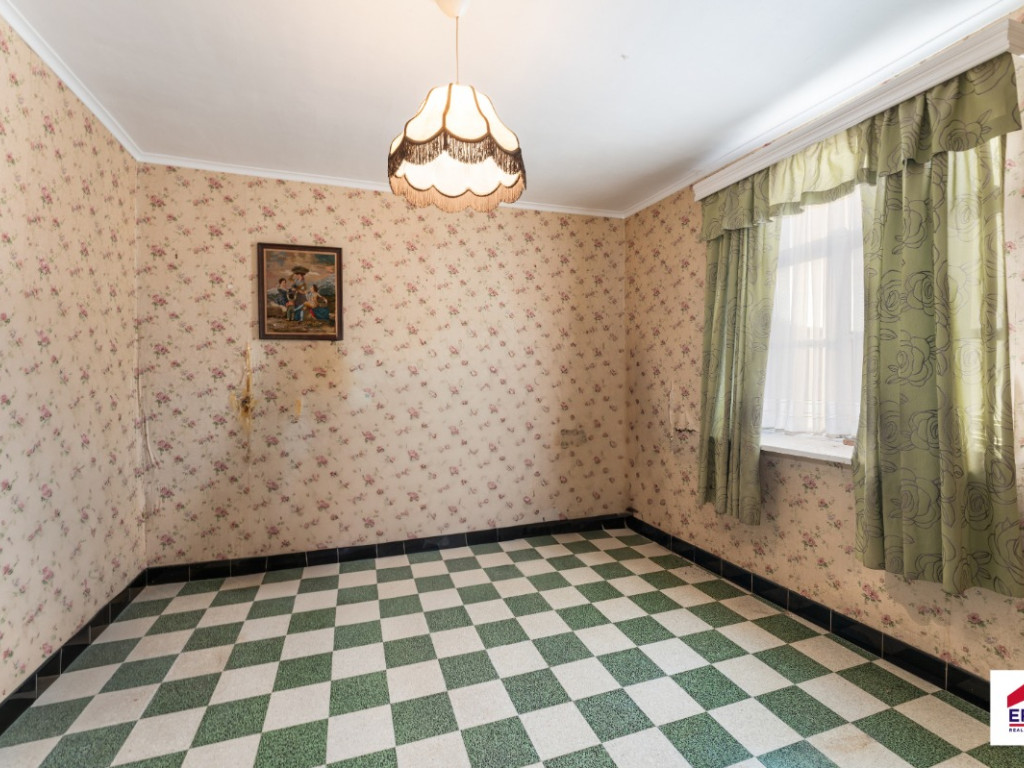 Oostrozebekestraat - 140 - - 8760
