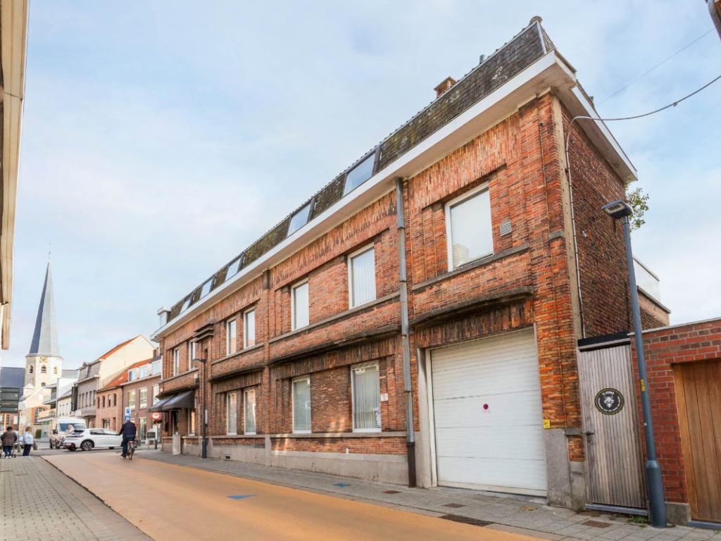 Schoolstraat - 2 - - 8540