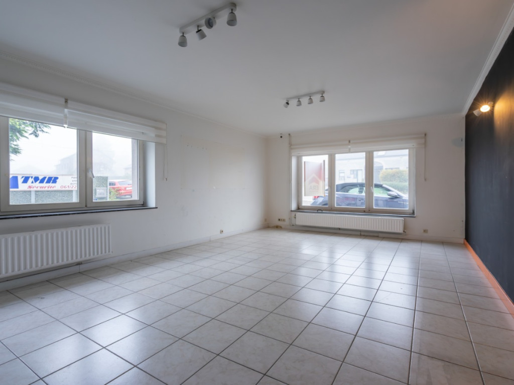 Rue de Neufchateau - 62 - A - 6800
