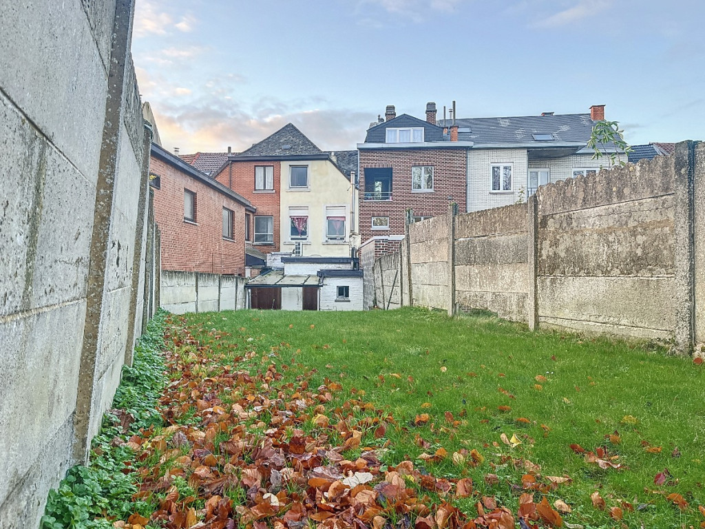 Rue de Bruxelles - 21/21A - - 7850