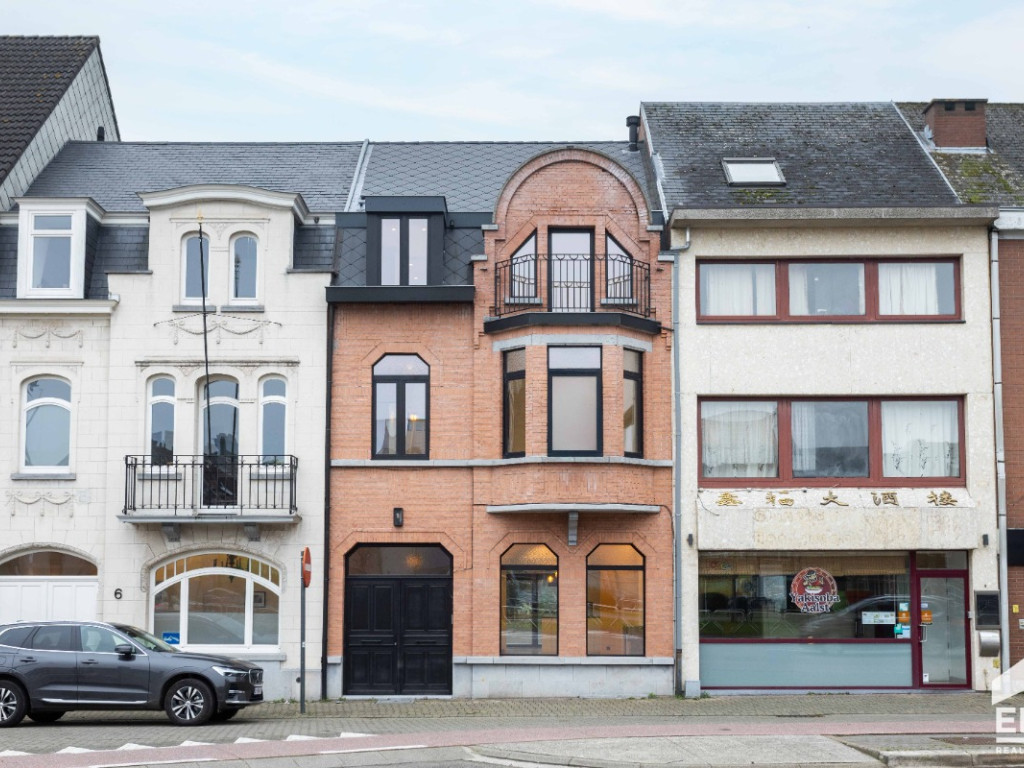 Onze Lieve Vrouwplein - 7 - - 9300