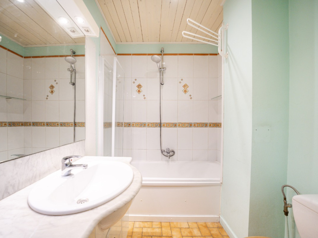 Rue Grand Ry - 11 - - 4860