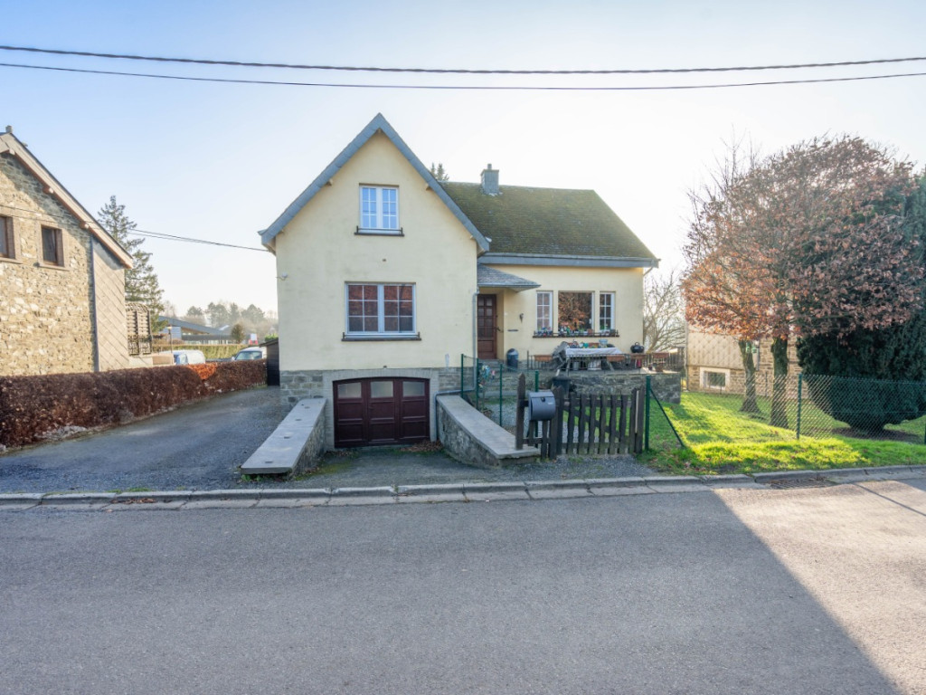 Rue d'acremont - 8 - - 6834