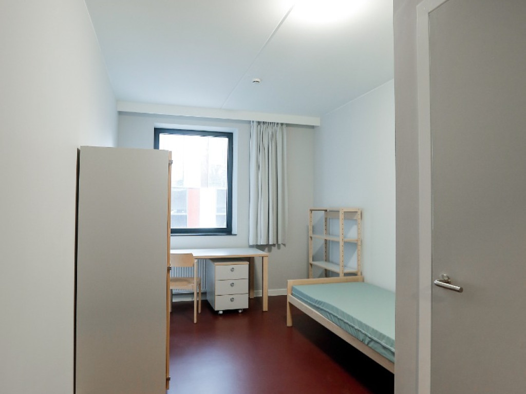 Engels Plein - 22 - 0513 - 3000