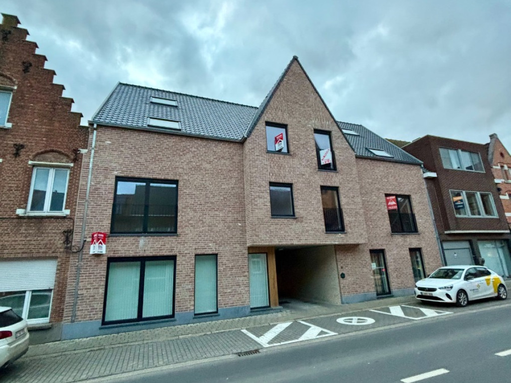Dadizeelsestraat - 18 - 0102 - 4 - 8890