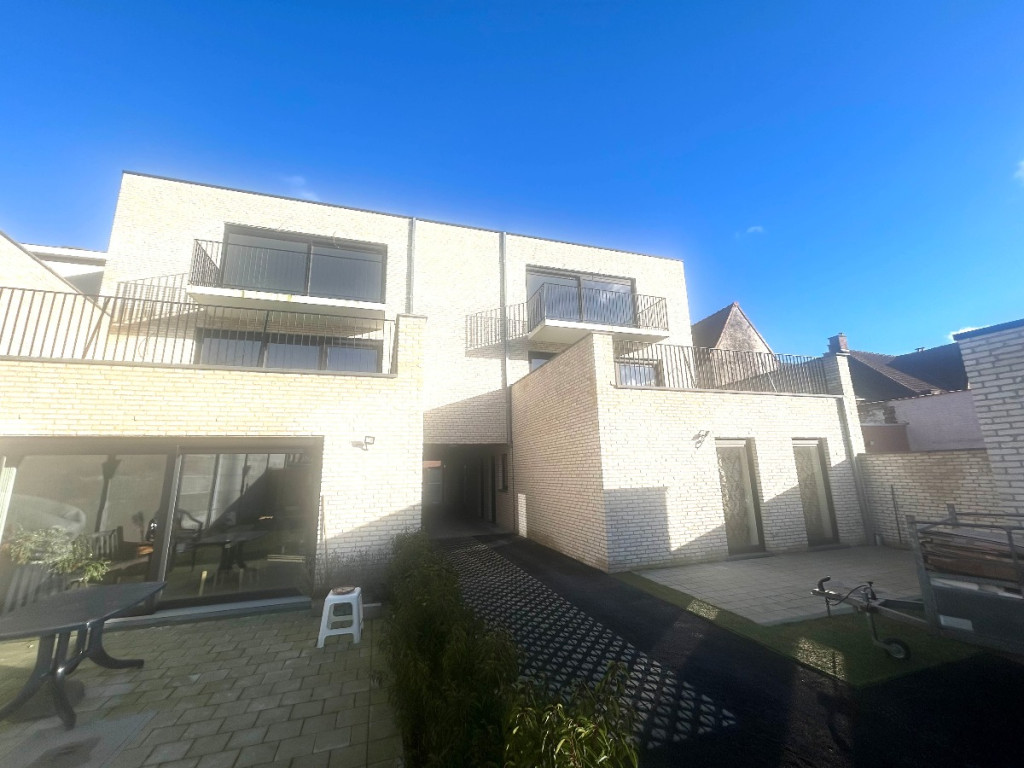 Dadizeelsestraat - 18 - 0102 - 4 - 8890