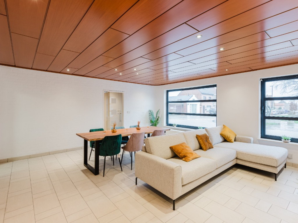 Dorpsstraat - 98 - - 9980