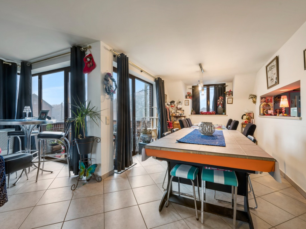 APPARTEMENT 2 - Hemelstraat - 36 - - 9200
