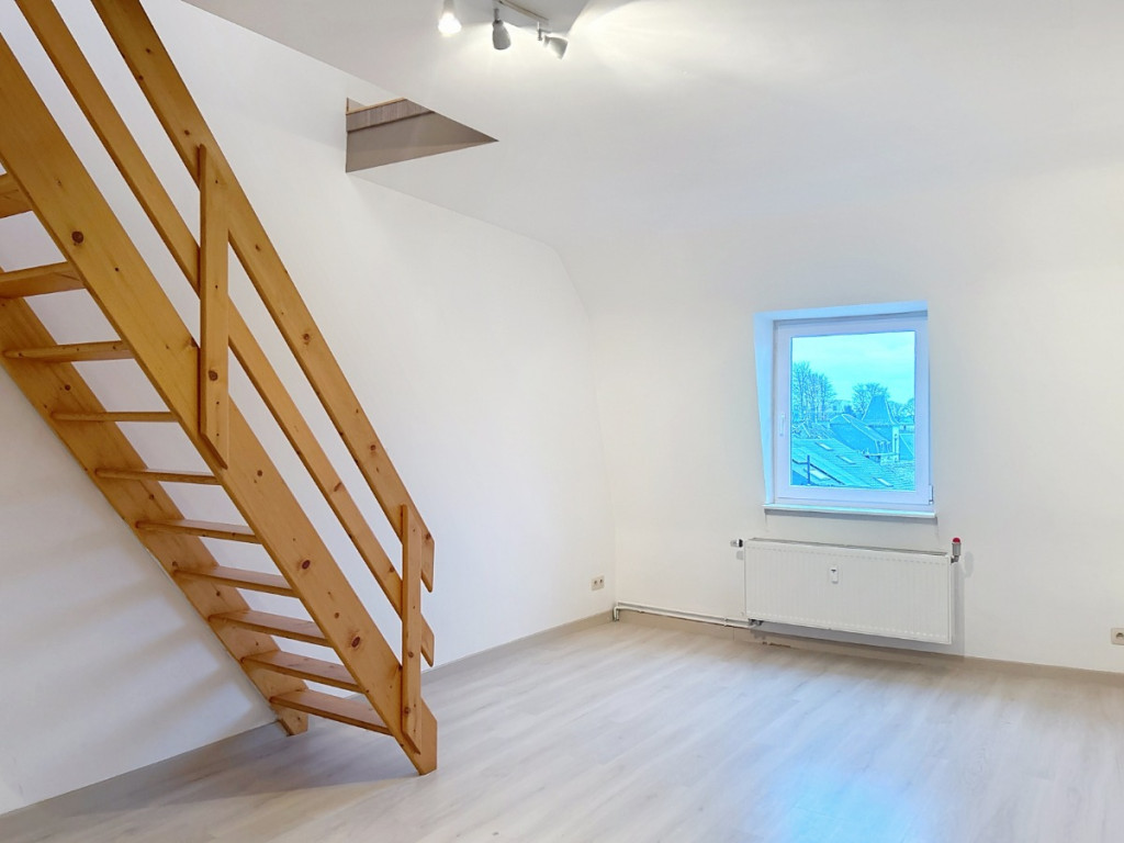 Rue Lucien Burnotte - 9 - /4 - 6840