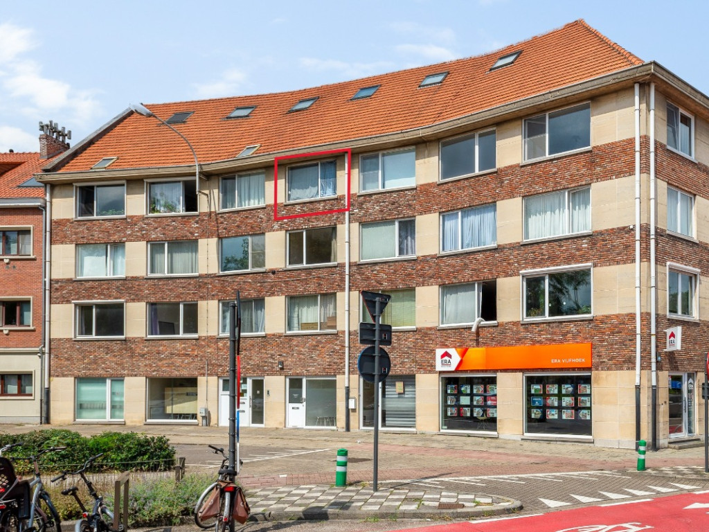 Raghenoplein - 15 - bus 48 - 2800