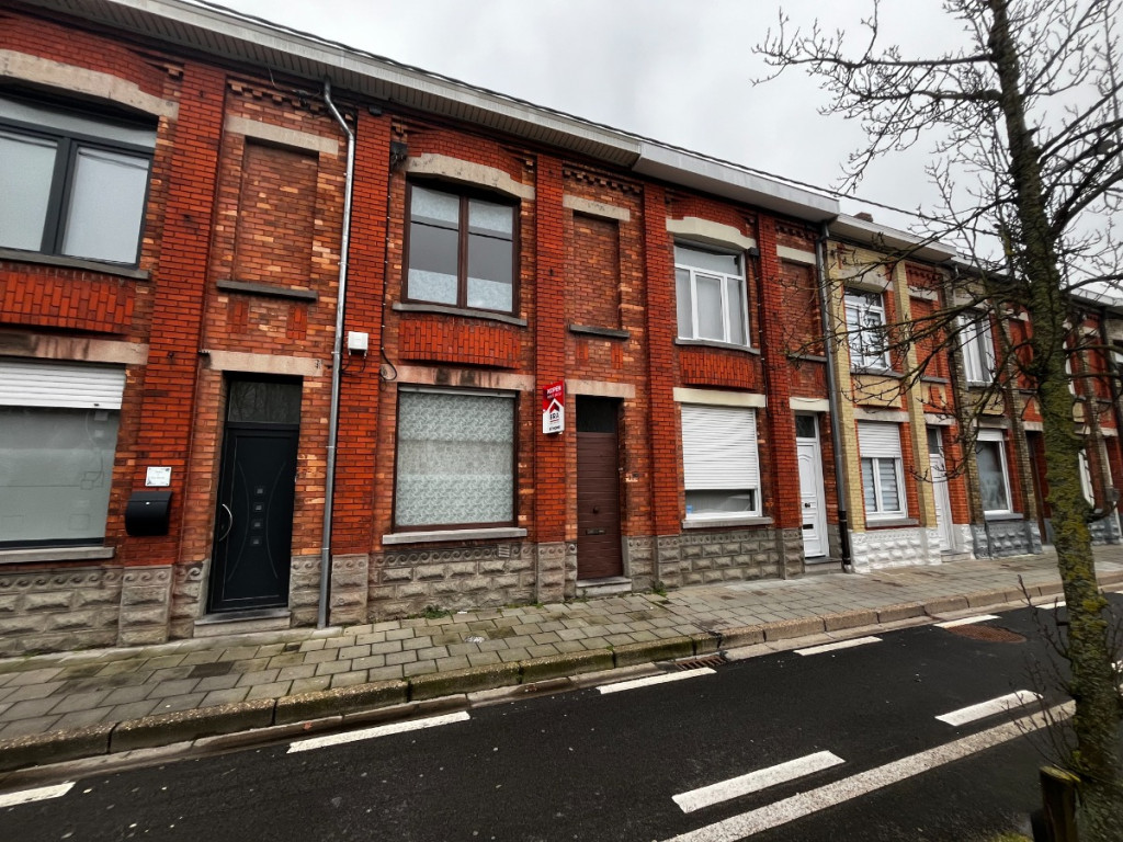 Moeskroenstraat - 382 - - 8930