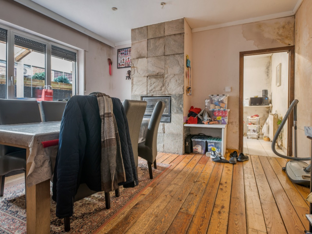Laurierstraat - 28 - - 9280