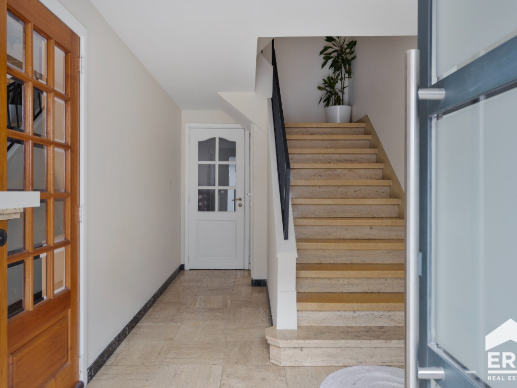 Emiel Debusscherstraat - 13 - - 1651