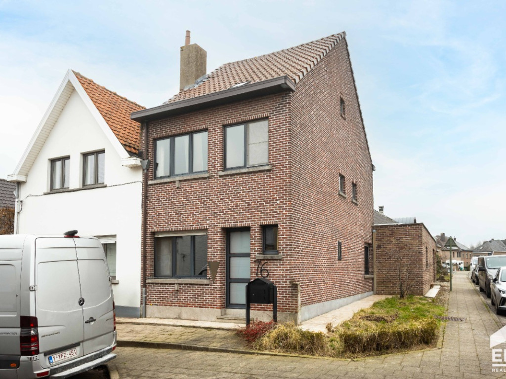 Heuvel - 76 - - 9320