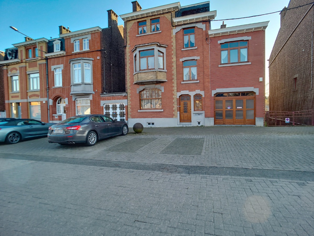 Place François Fagniel - 12 - - 4520