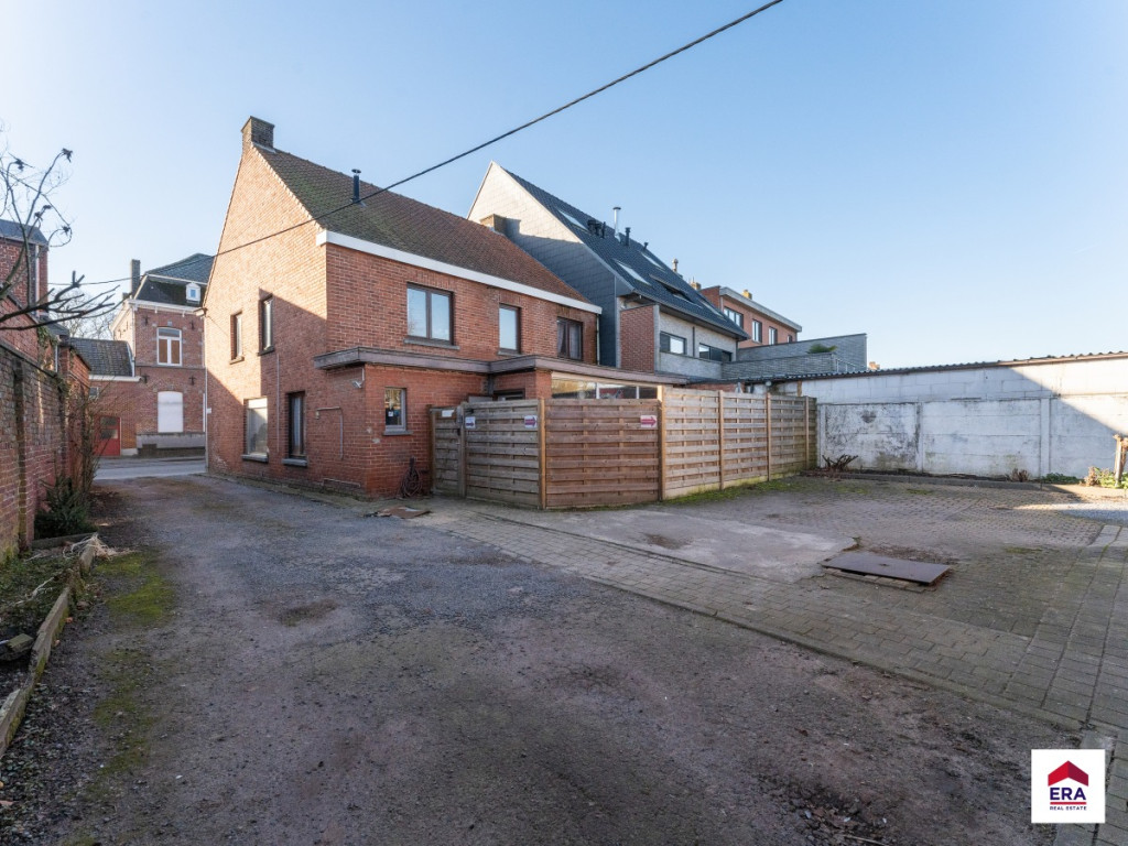 Statiestraat - 11 - - 8720