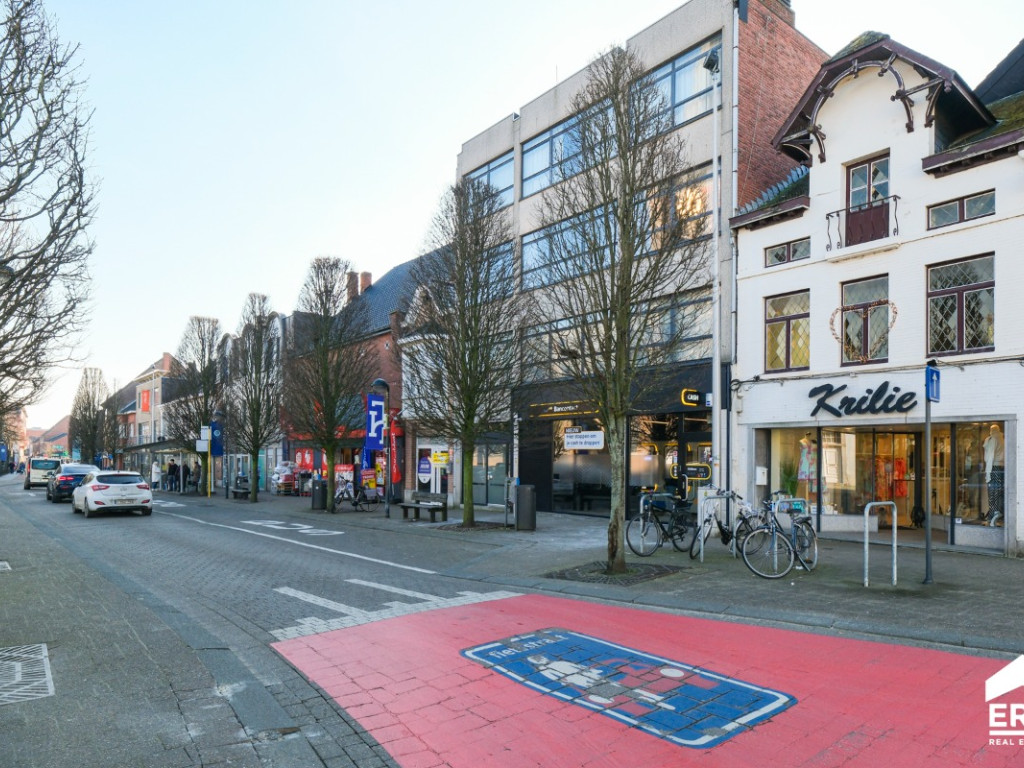 Markt - 7 - - 3980