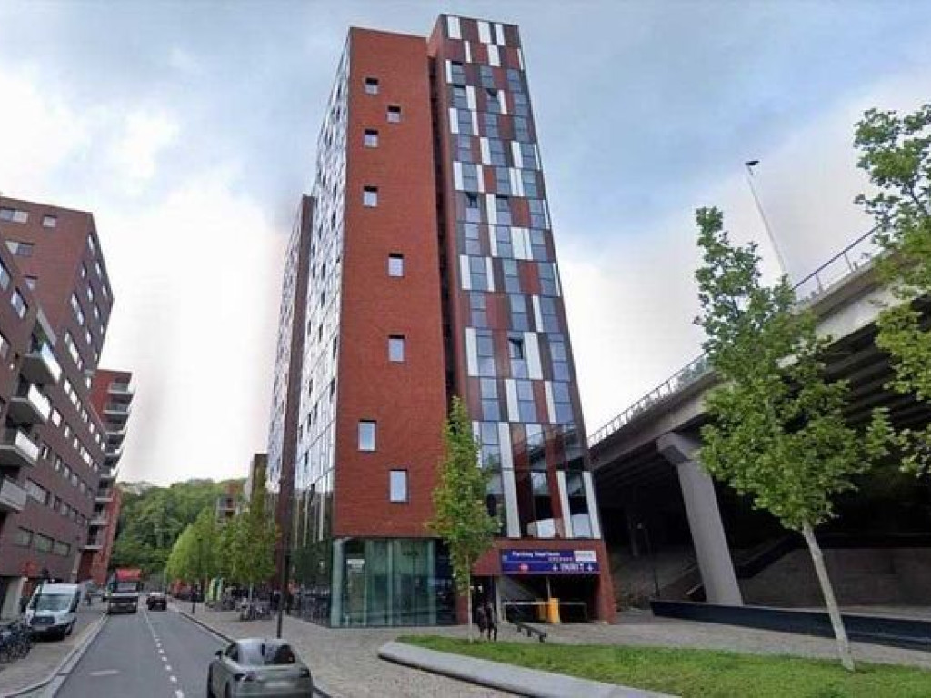 Engels Plein - 20 - 0109 - 3000