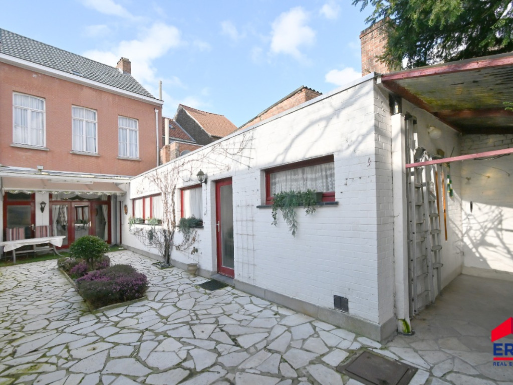 Kerkstraat - 36 - - 9900