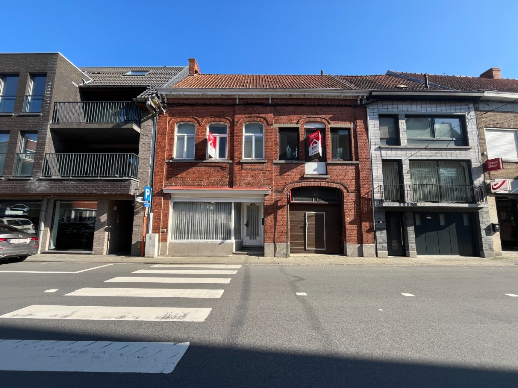 Roeselarestraat - 74 - - 8560