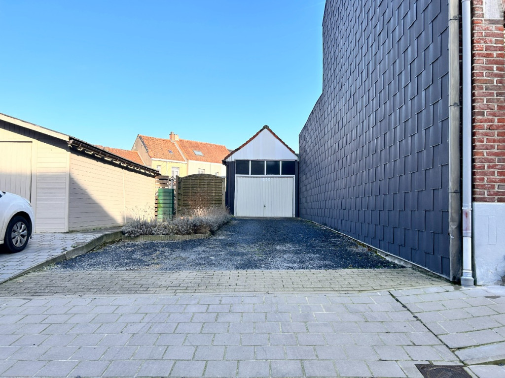 Vredestraat - 20 - met garage - 8940