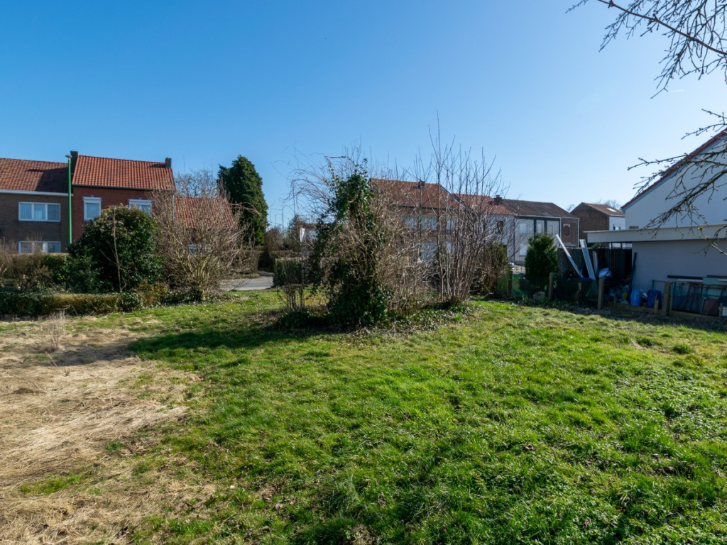 Steenweg - LV 18 - - 3890