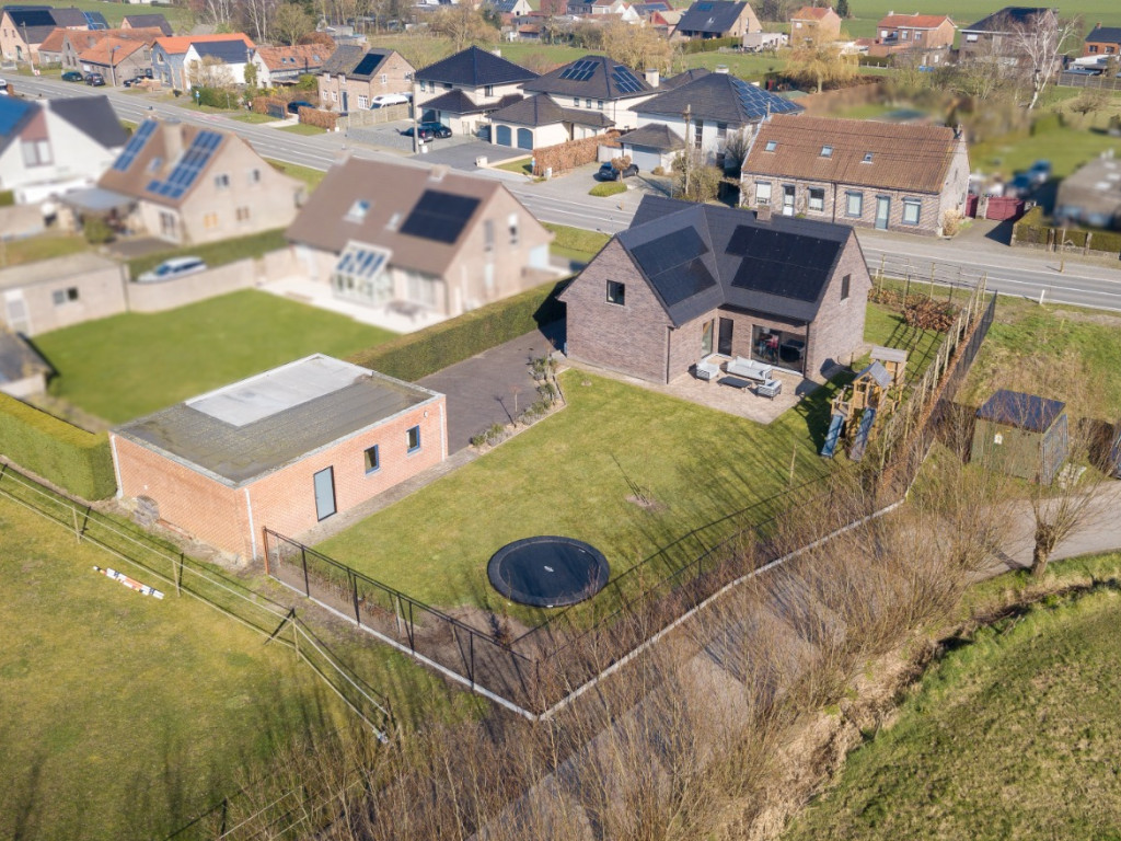 Trieststraat - 122 - - 9960